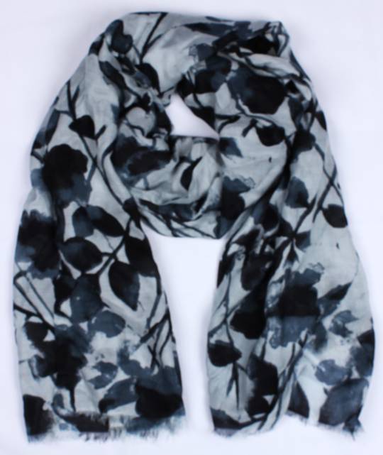 Beautiful  Indian silk mix  scarf in grey/blk floral mix climber  Style: SC/CLIMBER